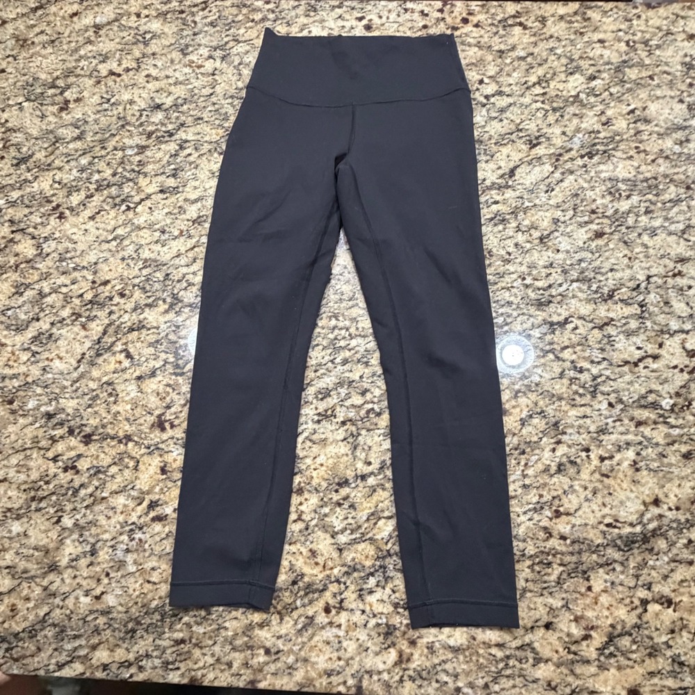 Lululemon Black High Rise 7/8 Length Yoga Training Leggings Womens Size 4 ws